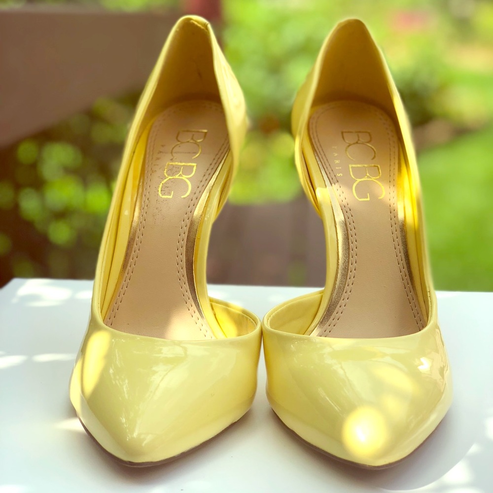 BCBG PARIS Yellow Half D’Orsay Pump SIZE 7B/37